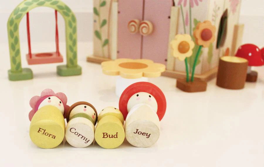 Wooden Dolls House Complete Toy Set - Image 5